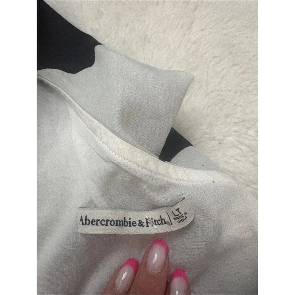 Abercrombie & Fitch size large